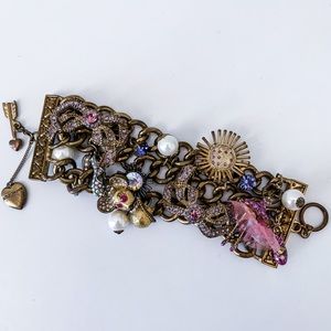 🚚 MOVING! NEED GONE BY 5/31! Betsey Johnson Nutcracker Bracelet